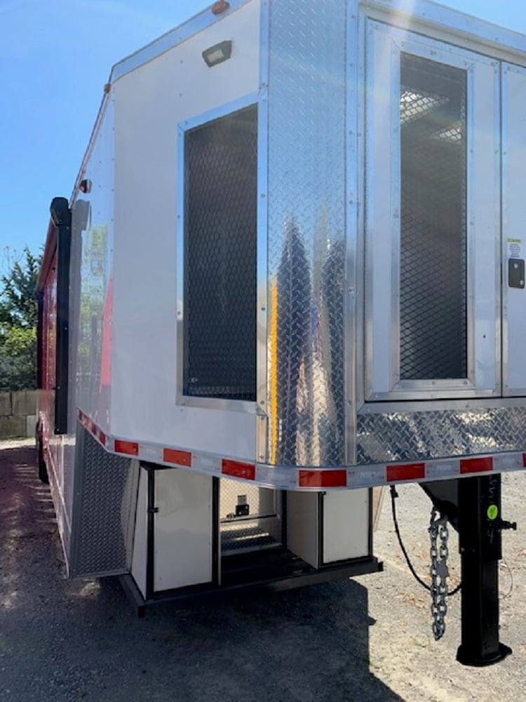 971-8.5-x-40-white-bbq-gooseneck-concession-food-trailer-12.jpg 8.5' x 40' White BBQ Gooseneck Concession Food Trailer