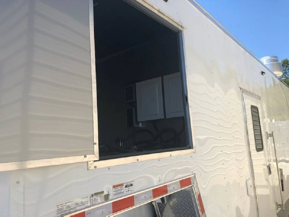 972-8.5-x-40-white-bbq-gooseneck-concession-food-trailer-with-appliances-11.webp 8.5' x 40' White BBQ Gooseneck Concession Food Trailer with Appliances