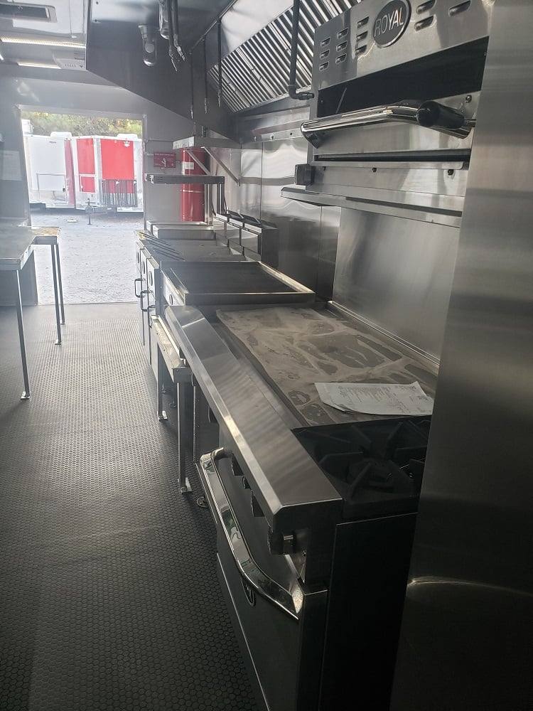 976-8.5-x-40-white-gooseneck-concession-food-trailer-with-appliances-23.jpg 8.5' x 40' White Gooseneck Concession Food Trailer With Appliances