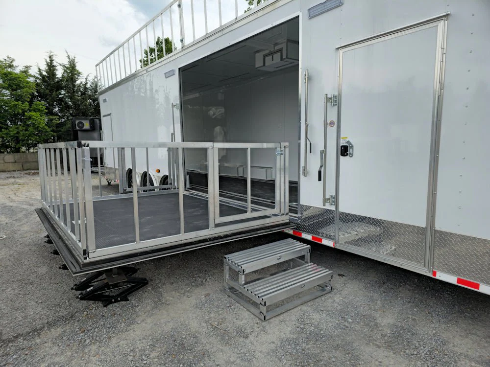 980-8.5-x-44-gooseneck-custom-event-stage-trailer-11.webp 8.5' X 44' Gooseneck Custom Event Stage Trailer