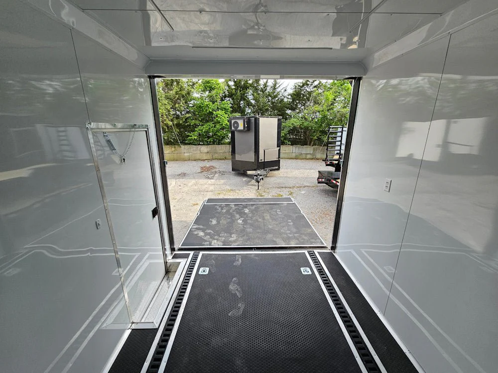 980-8.5-x-44-gooseneck-custom-event-stage-trailer-18.webp 8.5' X 44' Gooseneck Custom Event Stage Trailer