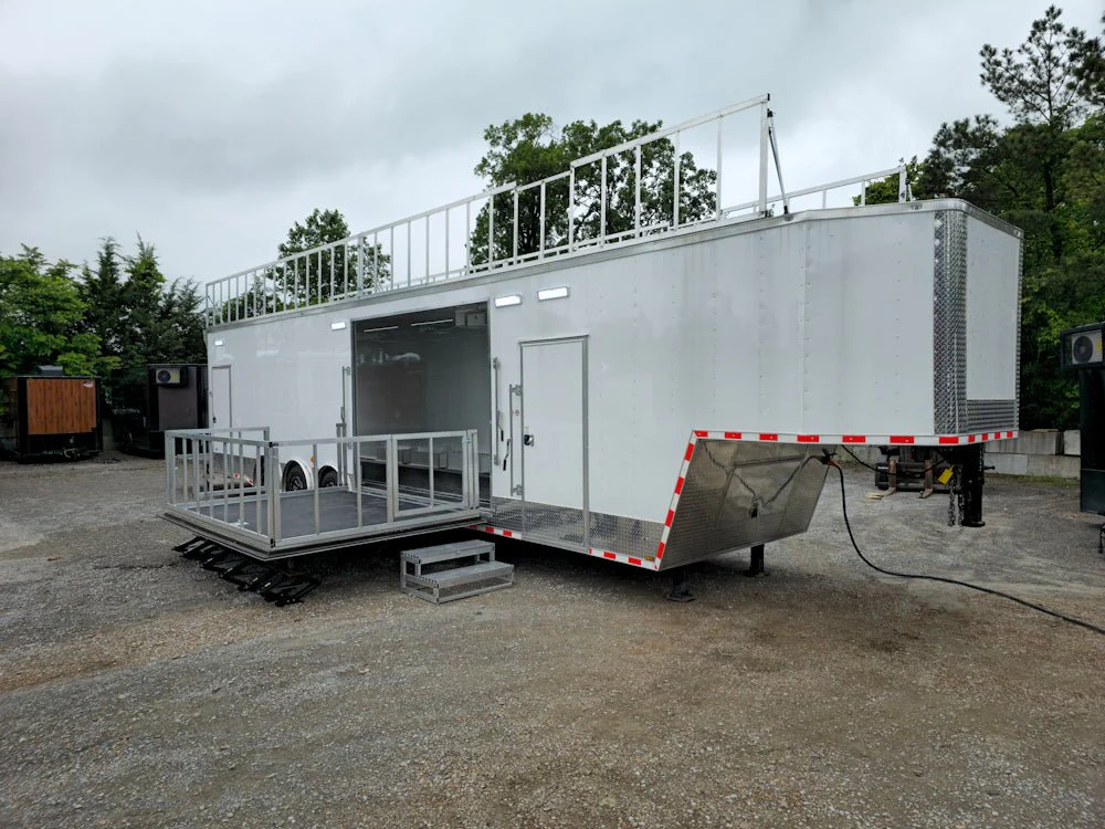 980-8.5-x-44-gooseneck-custom-event-stage-trailer-24.webp 8.5' X 44' Gooseneck Custom Event Stage Trailer
