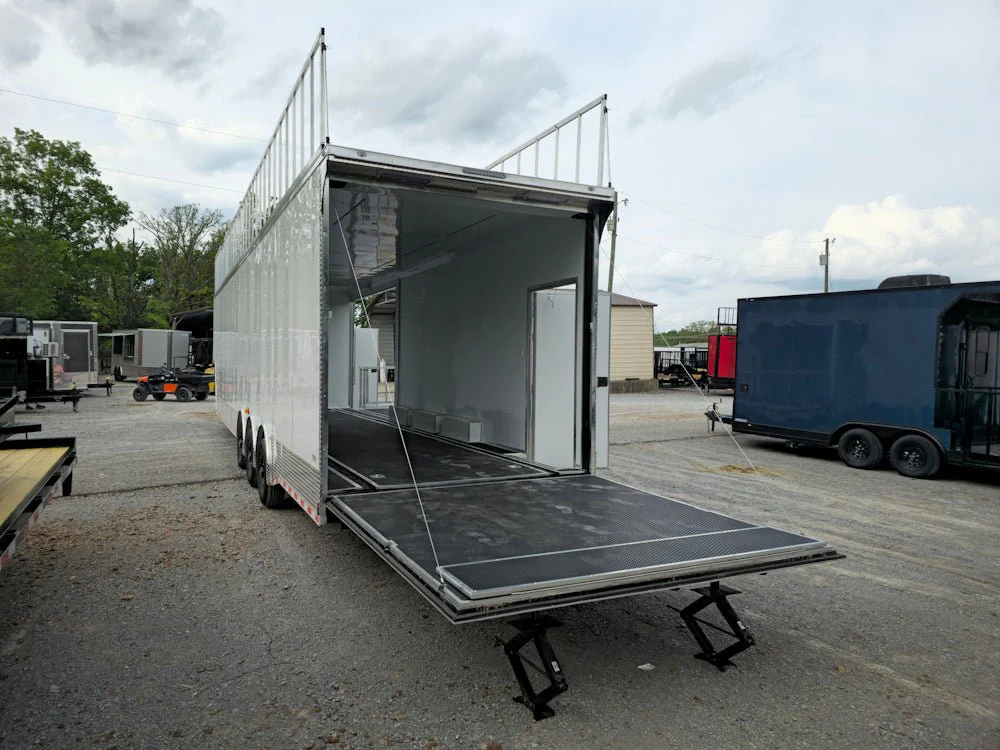 980-8.5-x-44-gooseneck-custom-event-stage-trailer-5.webp 8.5' X 44' Gooseneck Custom Event Stage Trailer
