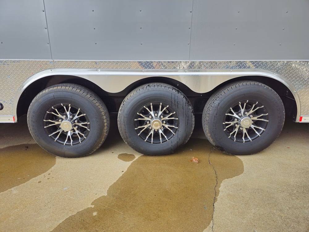 981-8.5-x-44-silver-concession-trailer-food-event-catering-10.jpg 8.5' X 44' Silver Concession Trailer Food Event Catering