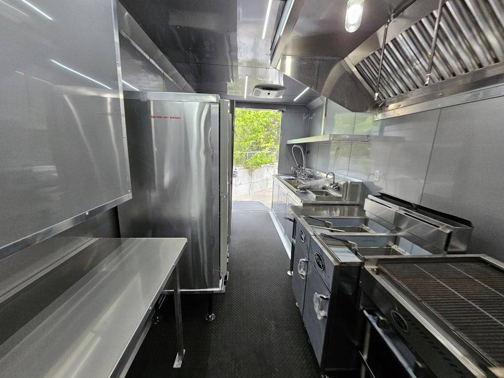981-8.5-x-44-silver-concession-trailer-food-event-catering-26.jpg 8.5' X 44' Silver Concession Trailer Food Event Catering
