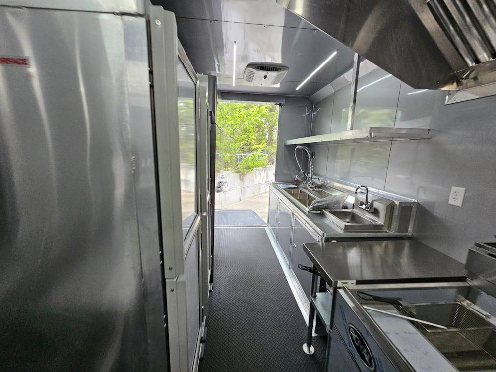 981-8.5-x-44-silver-concession-trailer-food-event-catering-27.jpg 8.5' X 44' Silver Concession Trailer Food Event Catering
