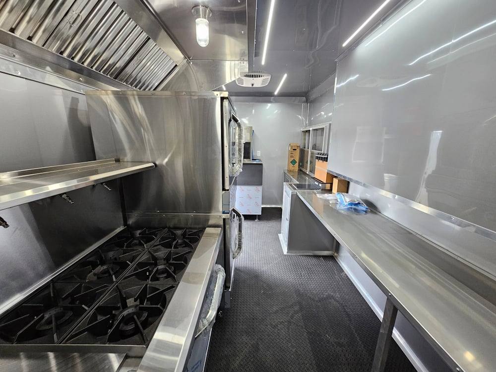 981-8.5-x-44-silver-concession-trailer-food-event-catering-36.jpg 8.5' X 44' Silver Concession Trailer Food Event Catering