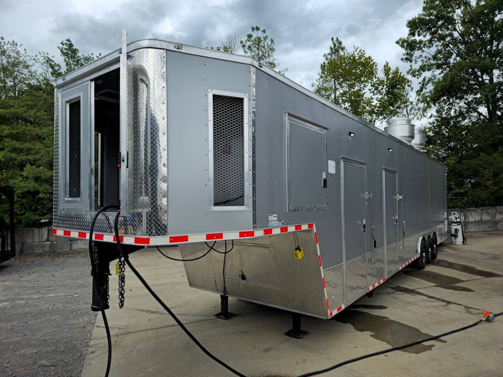 981-8.5-x-44-silver-concession-trailer-food-event-catering-6.jpg 8.5' X 44' Silver Concession Trailer Food Event Catering