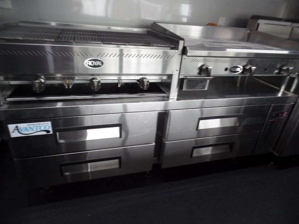 985-8.5-x-45-red-gooseneck-concession-bbq-food-trailer-with-appliances-18.webp 8.5' x 45' Red Gooseneck Concession BBQ Food Trailer With Appliances
