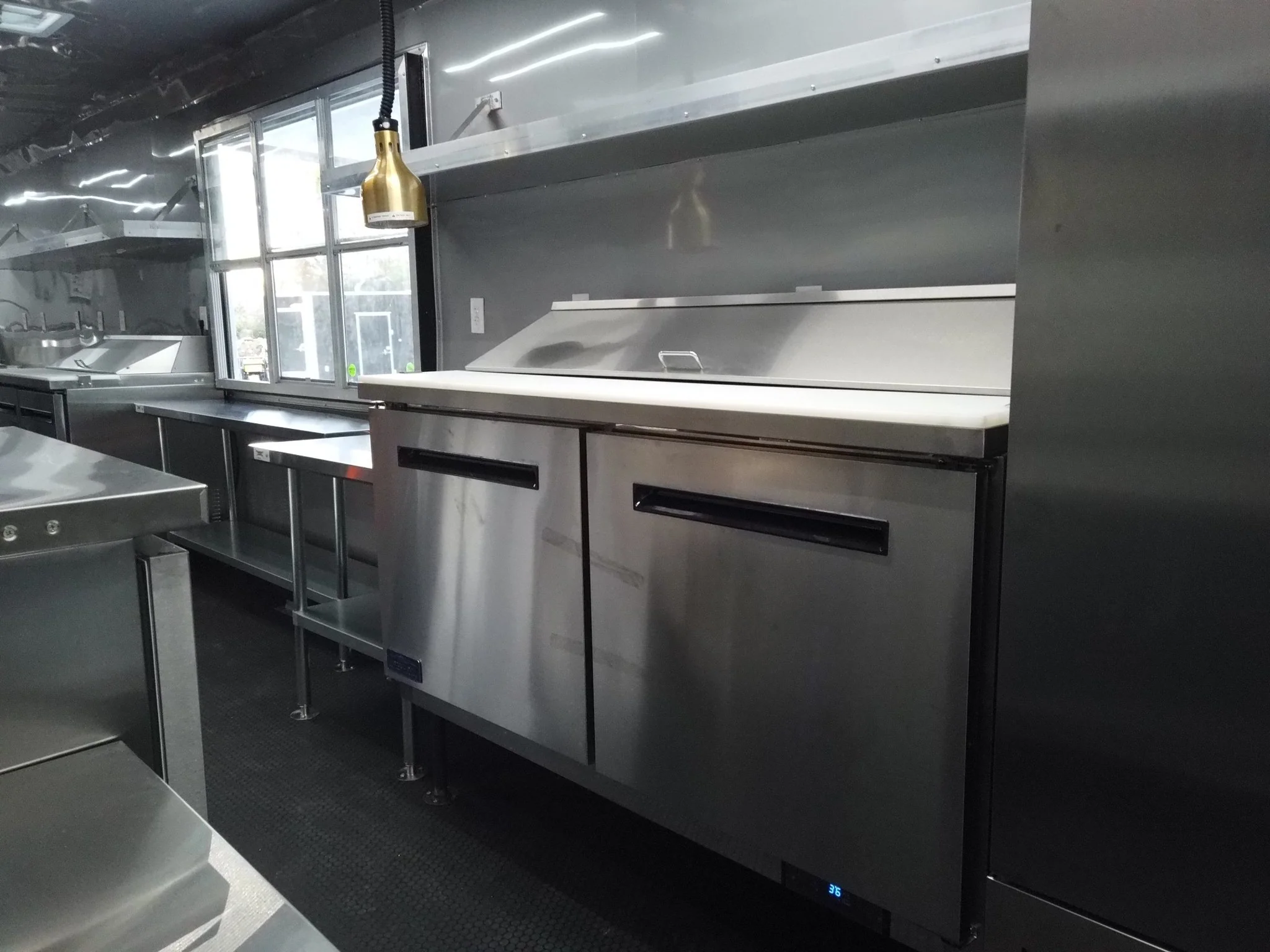 987-8.5-x-46-cobalt-blue-gooseneck-concession-trailer-without-appliances-17.webp 8.5' x 46' Cobalt Blue Gooseneck Concession Trailer (Without Appliances)