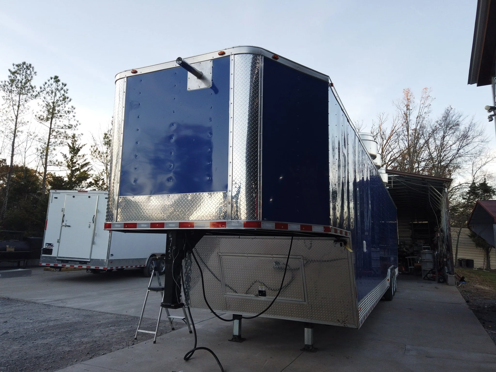 987-8.5-x-46-cobalt-blue-gooseneck-concession-trailer-without-appliances-3.webp 8.5' x 46' Cobalt Blue Gooseneck Concession Trailer (Without Appliances)
