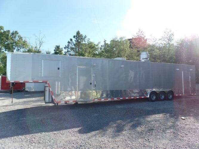 989-8.5-x-47-concession-food-trailer-silver-frost-event-catering-29.jpg 8.5' x 47' Concession Food Trailer Silver Frost Event Catering