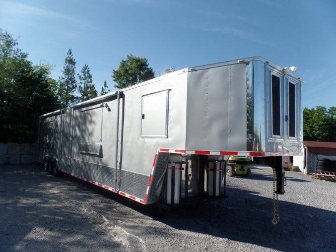 989-8.5-x-47-concession-food-trailer-silver-frost-event-catering-32.jpg 8.5' x 47' Concession Food Trailer Silver Frost Event Catering