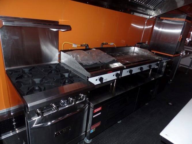 989-8.5-x-47-concession-food-trailer-silver-frost-event-catering-43.jpg 8.5' x 47' Concession Food Trailer Silver Frost Event Catering