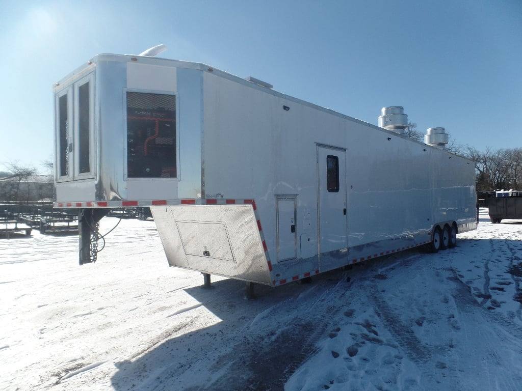 992-8.5-x-48-concession-trailer-gooseneck-with-appliances-7.jpg 8.5' x 48' Concession Trailer Gooseneck With Appliances