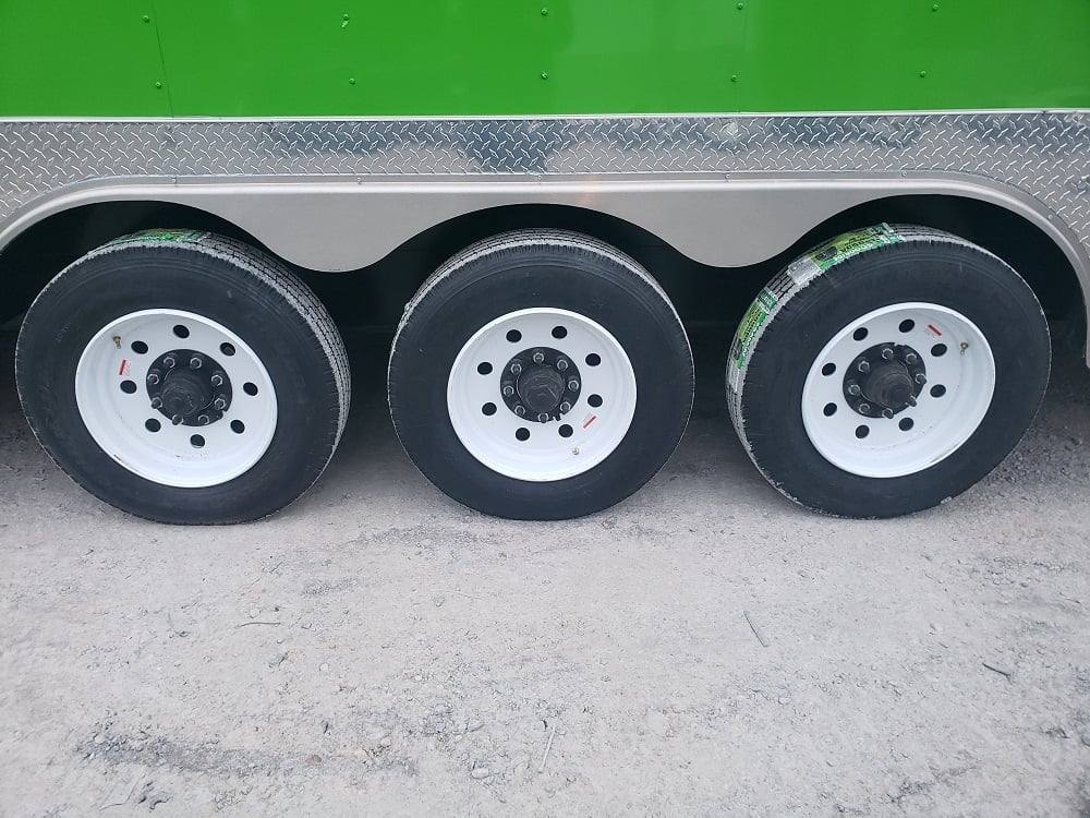 995-8.5-x-48-lime-green-goose-neck-pizza-concession-food-trailer-6.jpg 8.5' x 48' Lime Green Goose-neck Pizza Concession Food Trailer